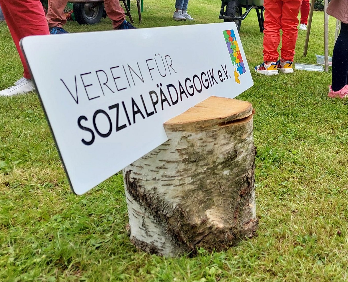 Kinderfest im Kaufmannsgarten: Schubkarrenrennen begeistert erneut Groß und Klein