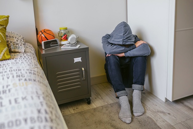 Junge_im_Zimmer